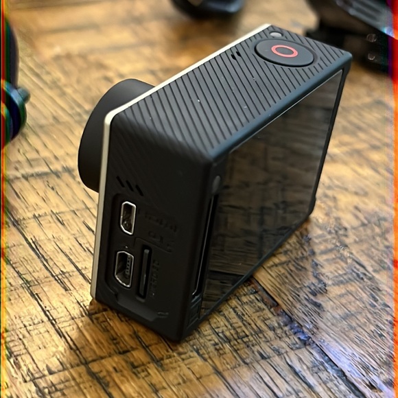 GoPro Hero 4 Silver Bundle! - Picture 8 of 10